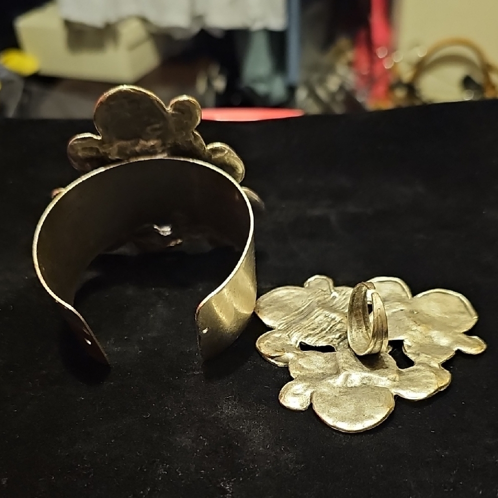 Gold-Tone Jewelry Set